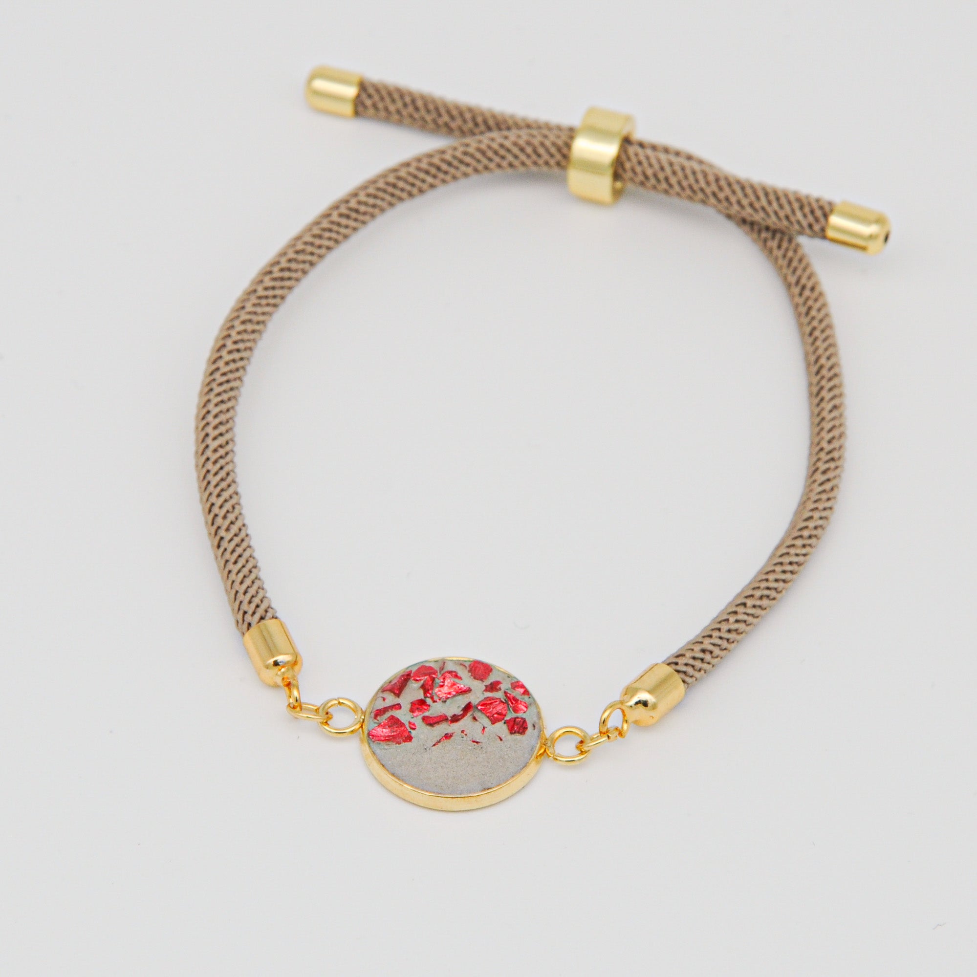 Beton Armband Kordel Beige Medium – Handmade in Austria